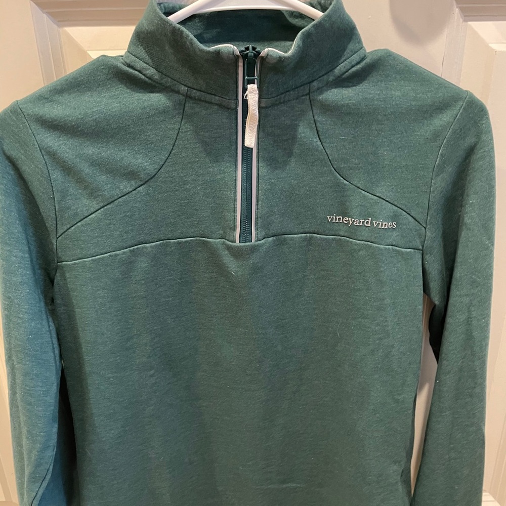 Boys Vineyard Vines performance pullover
